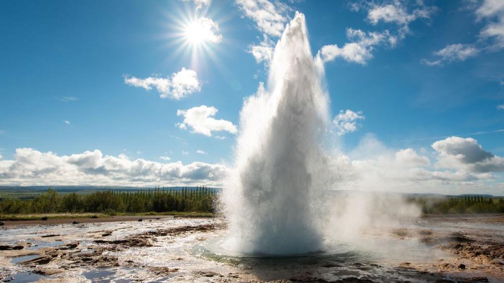 Geysir_Island